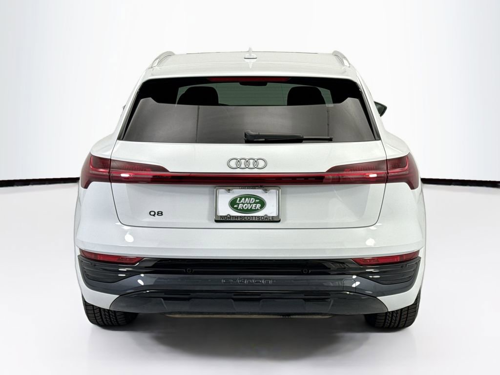 Used 2024 Audi Q8 e-tron Premium AWD/4WD image 6