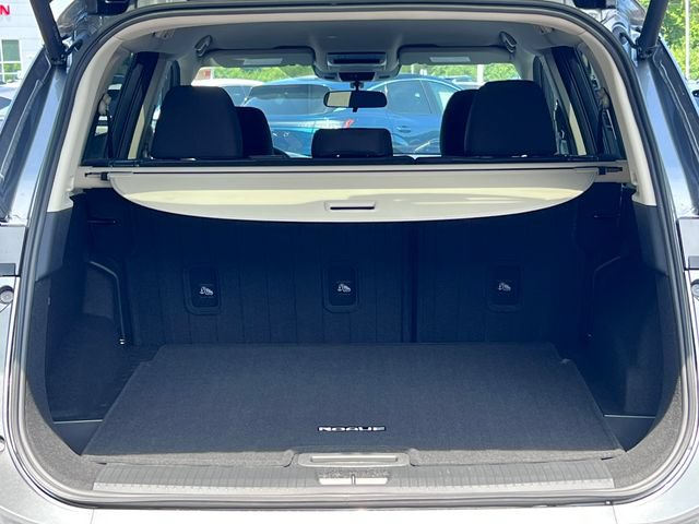 New 2026 Nissan Rogue SV AWD/4WD image 31