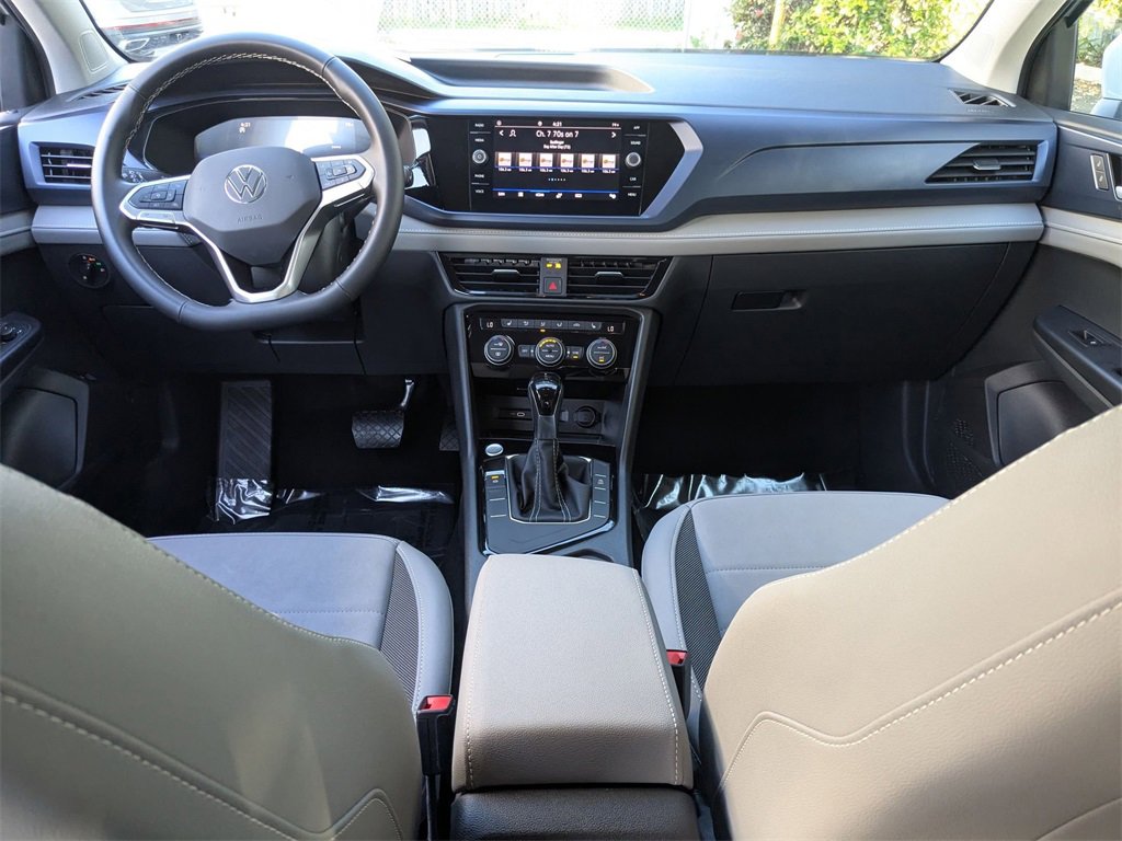 Used 2024 Volkswagen Taos SE image 28