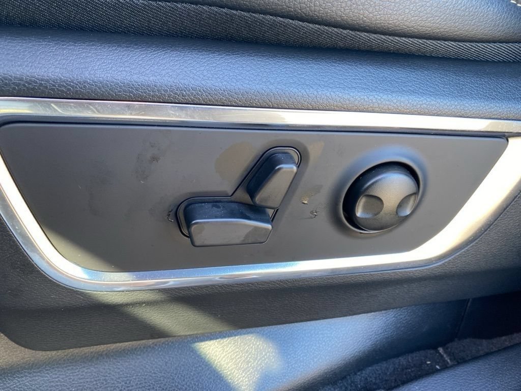 New 2026 RAM 1500 Laramie w/ Night Edition AWD/4WD image 31