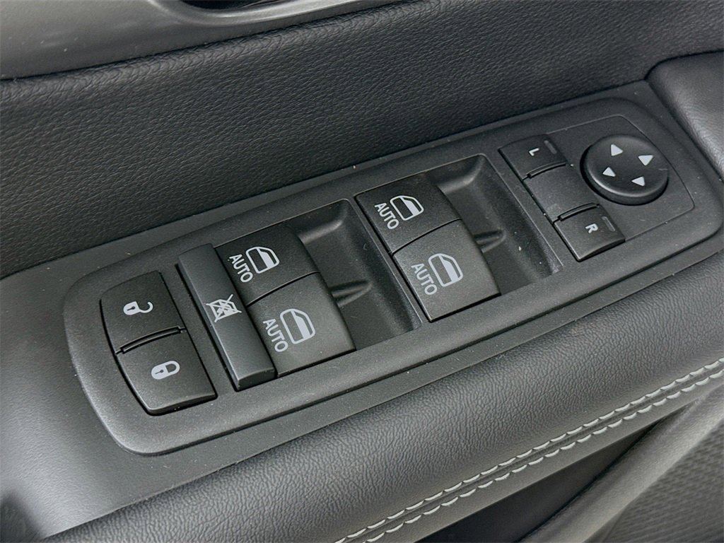 New 2026 Chrysler Pacifica Select image 19