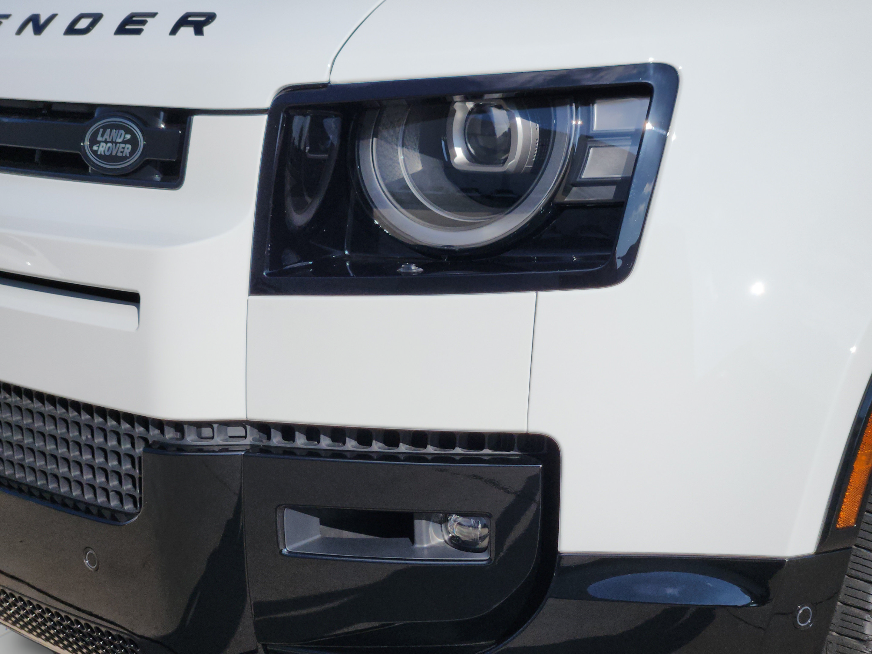 New 2026 Land Rover Defender 110 X-Dynamic SE AWD/4WD image 31
