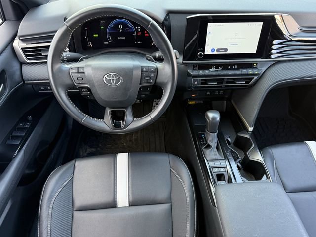 Used 2025 Toyota Camry SE w/ Convenience Package image 12