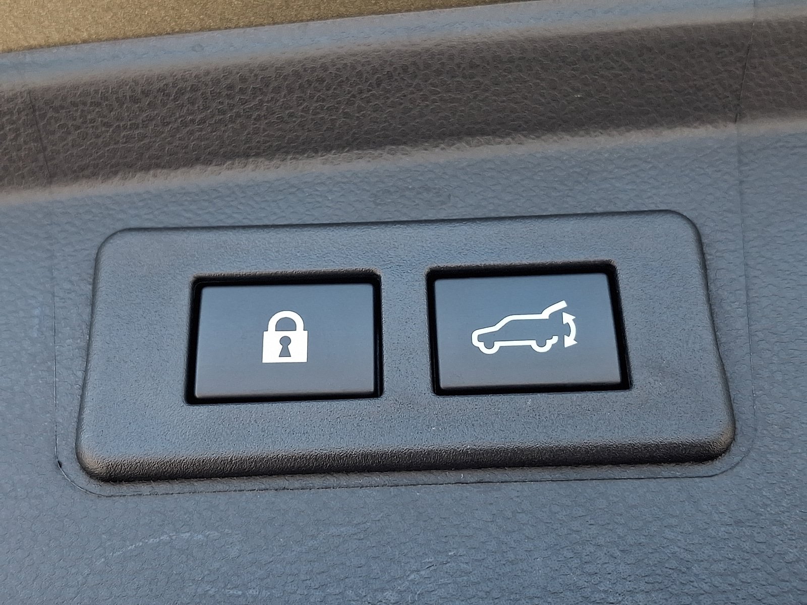 Used 2022 Subaru Outback Touring XT AWD/4WD image 32