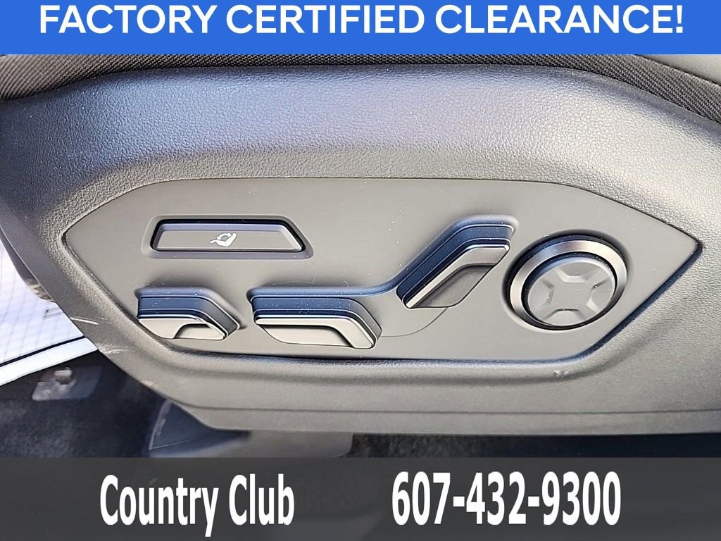 Used 2025 Hyundai Santa Fe Calligraphy image 12