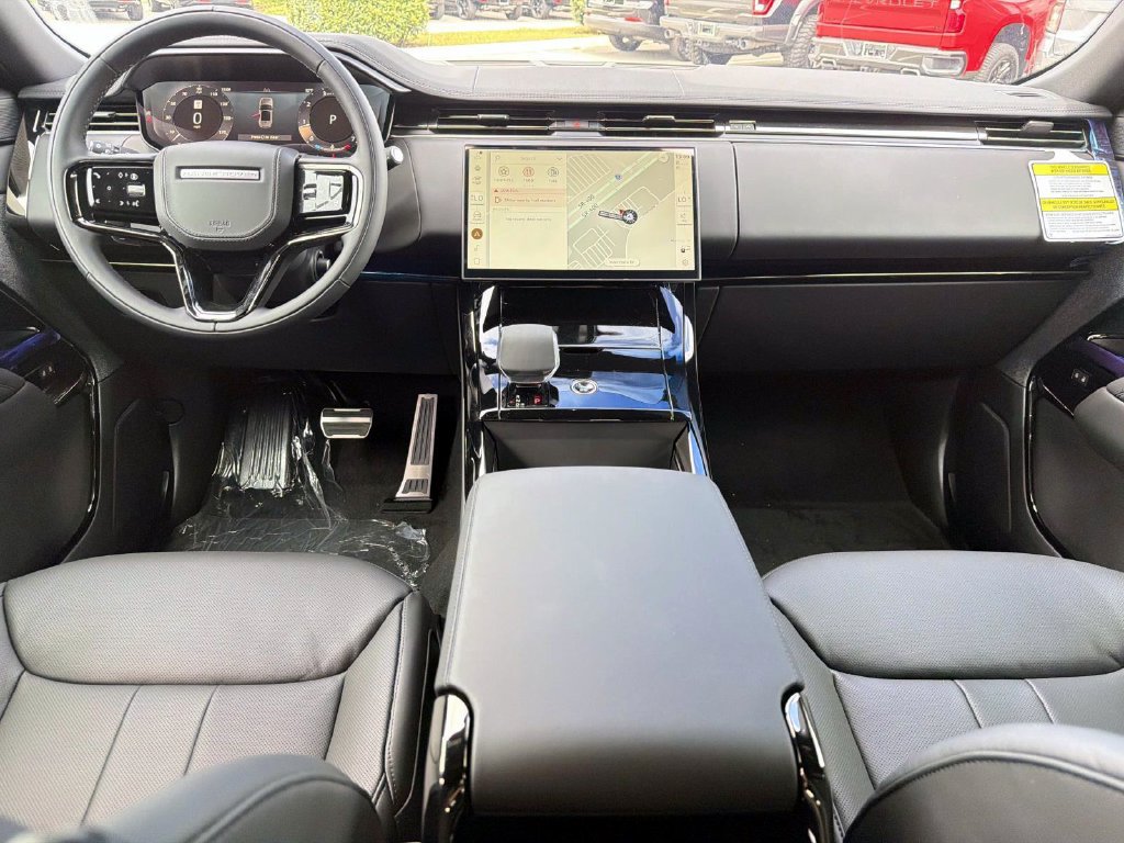 New 2027 Land Rover Range Rover Sport Dynamic SE AWD/4WD image 13