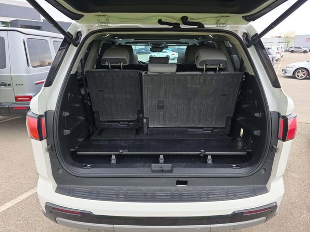 Used 2023 Toyota Sequoia Limited AWD/4WD image 13