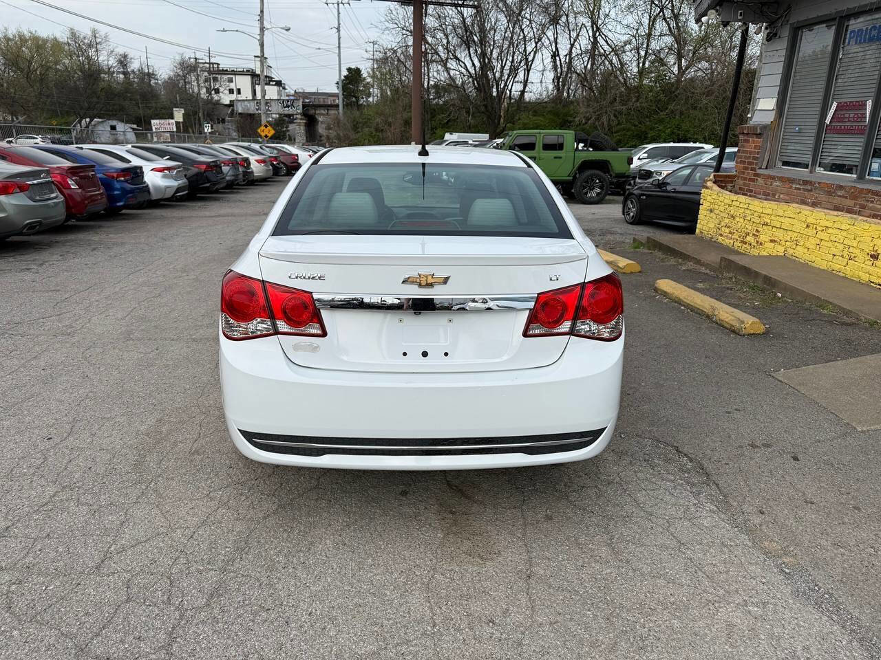 Used 2014 Chevrolet Cruze LT w/ All-Star Edition image 4