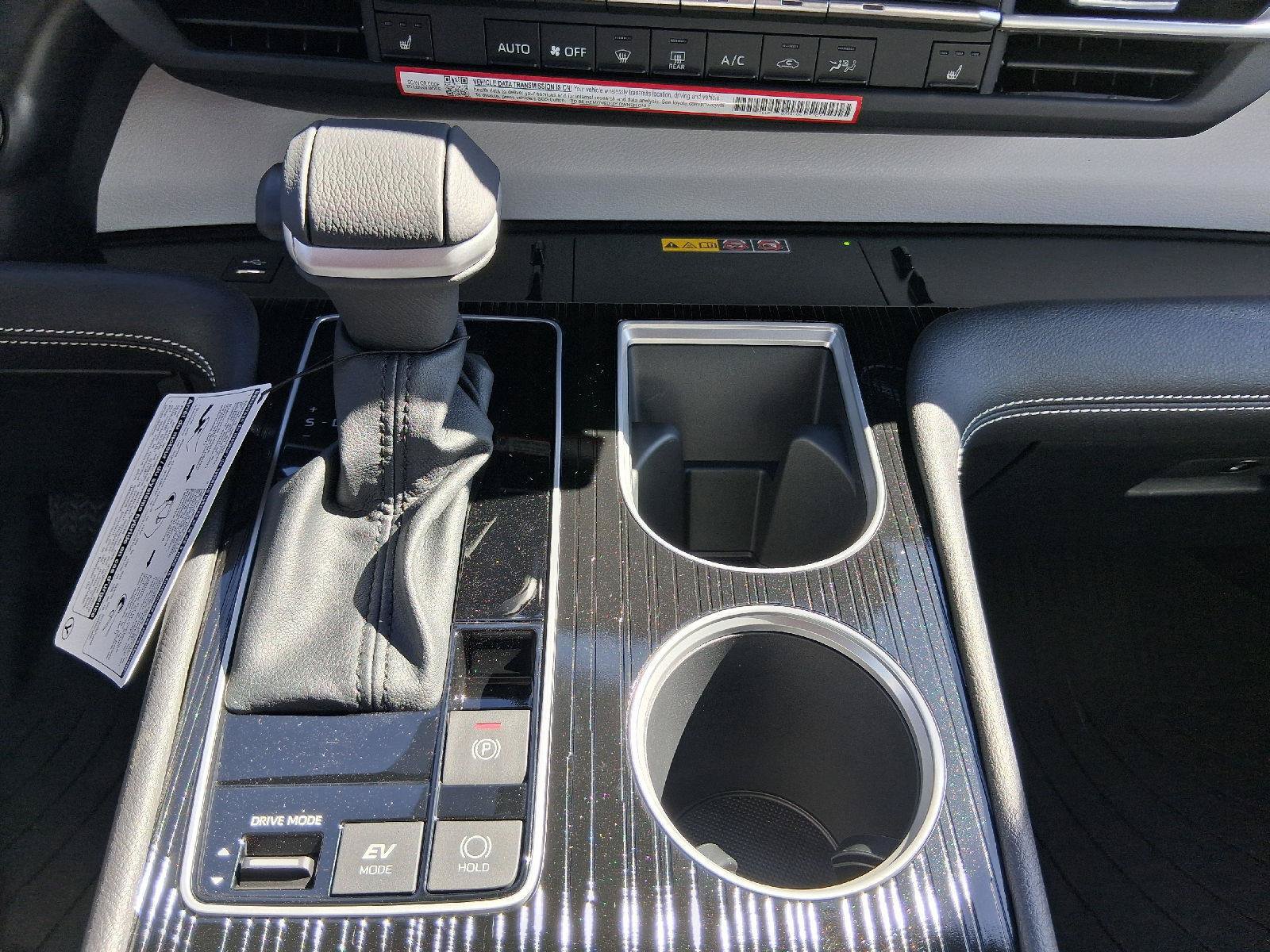 New 2026 Toyota Sienna XSE FWD image 32