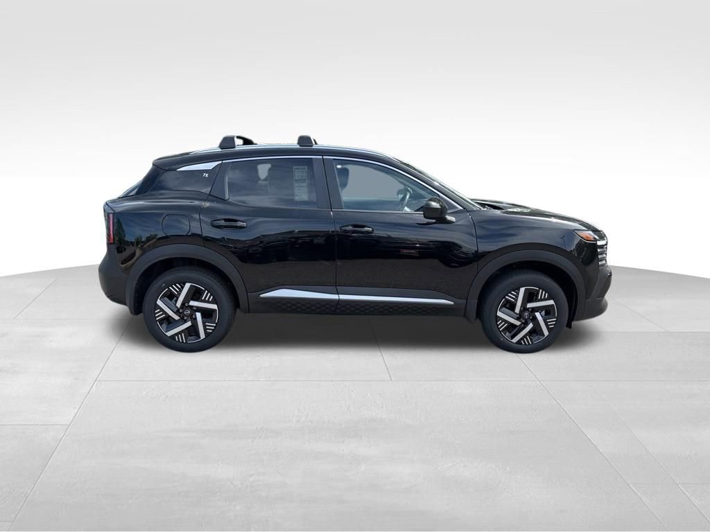 New 2026 Nissan Kicks SV w/ Charging Package FWD image 5