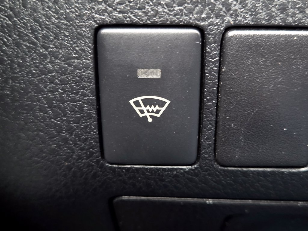 Used 2015 Toyota Highlander Plus FWD image 16