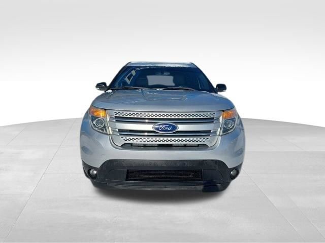 Used 2014 Ford Explorer XLT w/ Equipment Group 202A image 9
