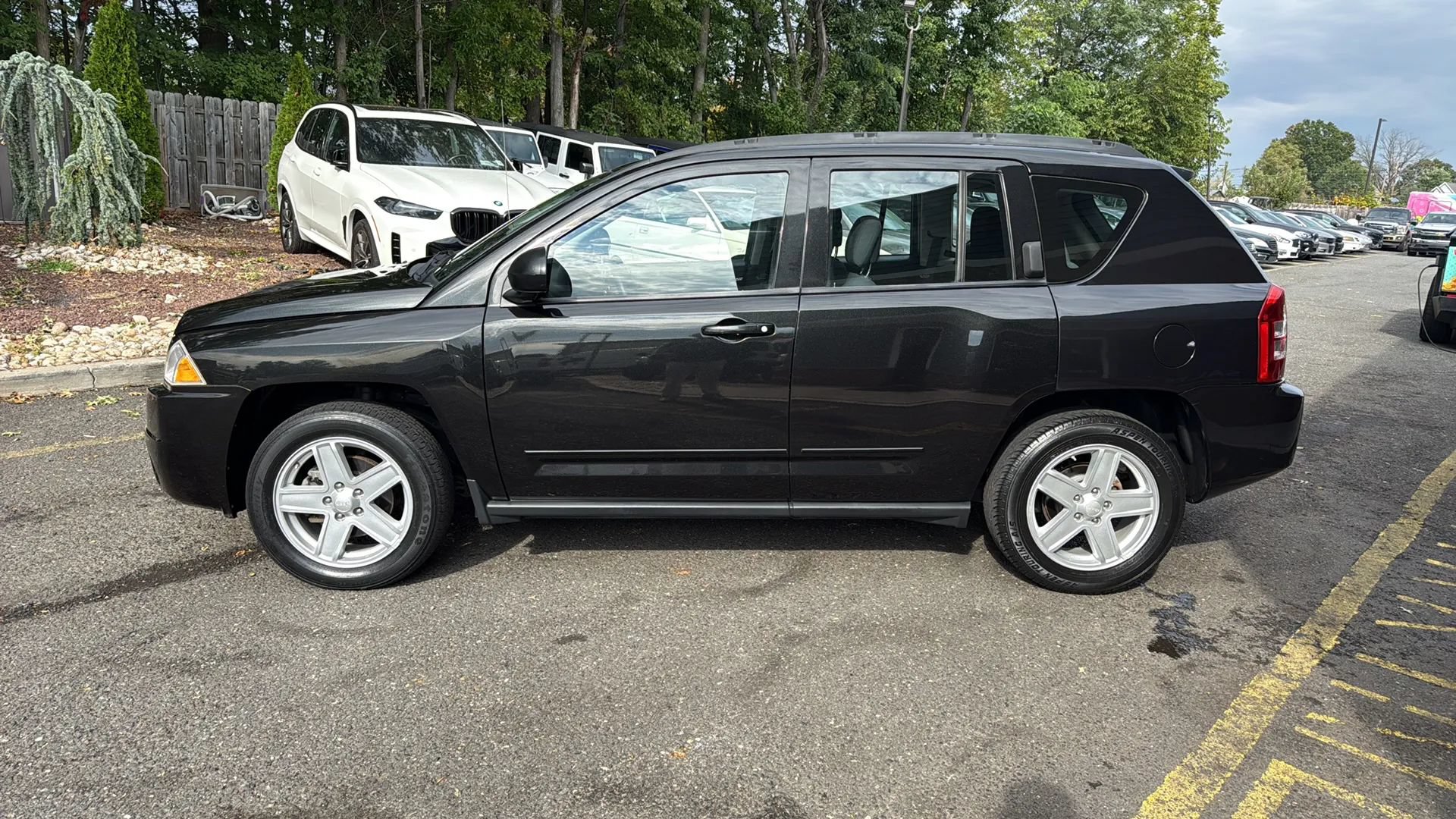 Used 2010 Jeep Compass Sport w/ PWR Equipment Group AWD/4WD image 9
