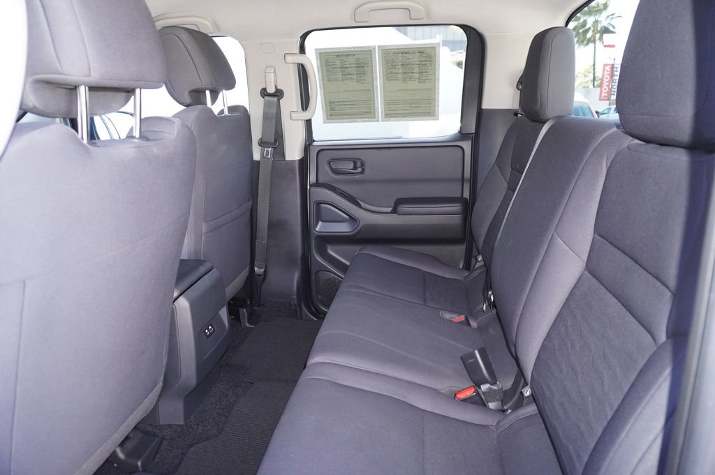 Used 2025 Nissan Frontier S image 8