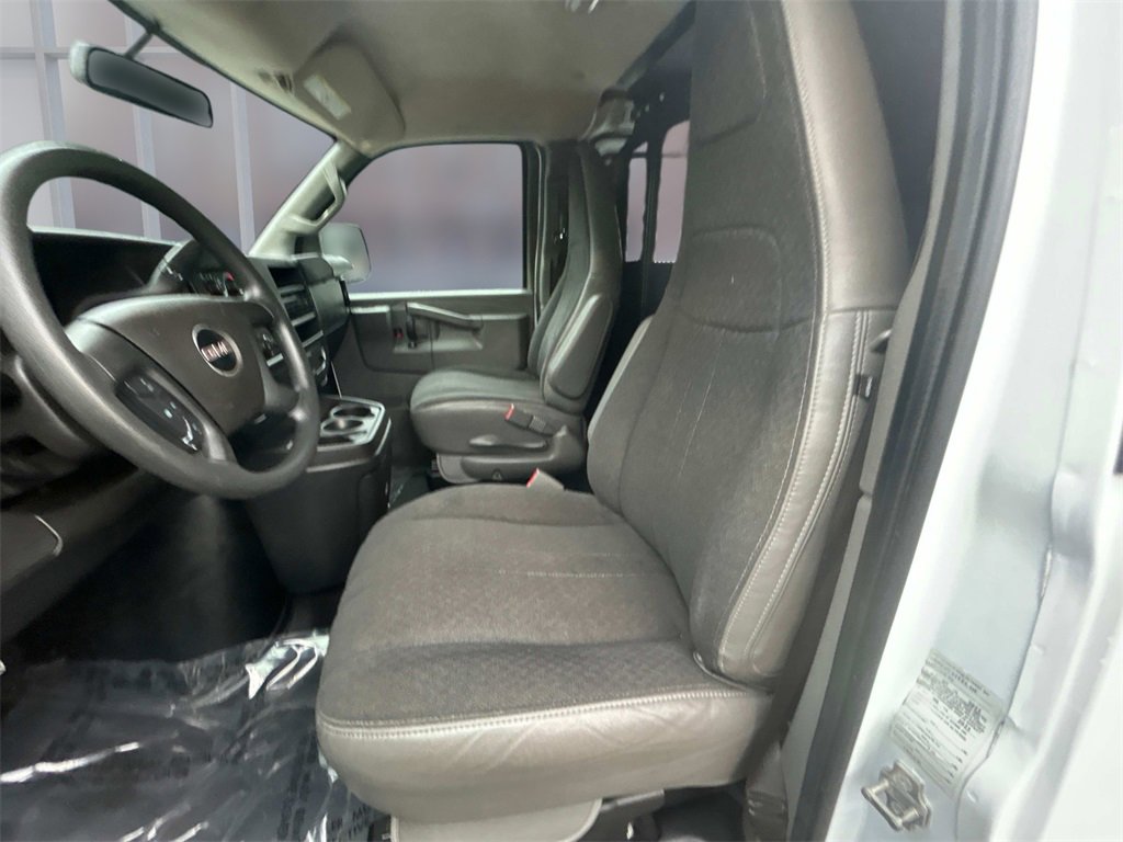 Used 2023 GMC Savana 2500 w/ Driver Convenience Package image 13