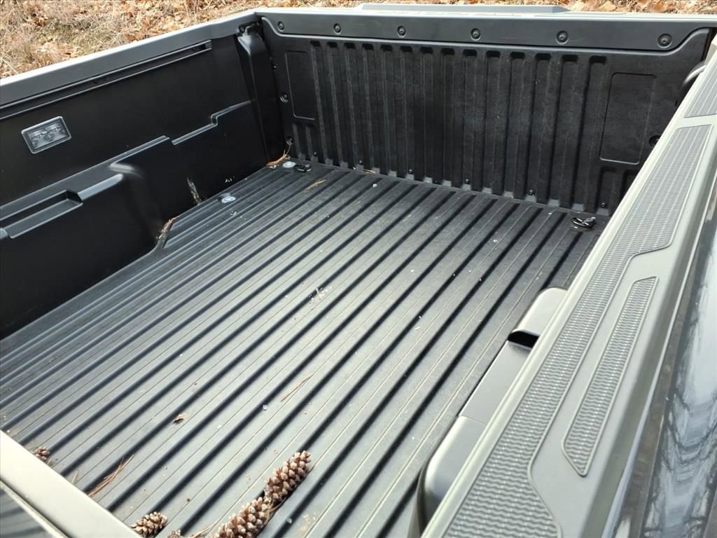 Used 2025 Toyota Tacoma SR w/ SR Upgrade Package image 7