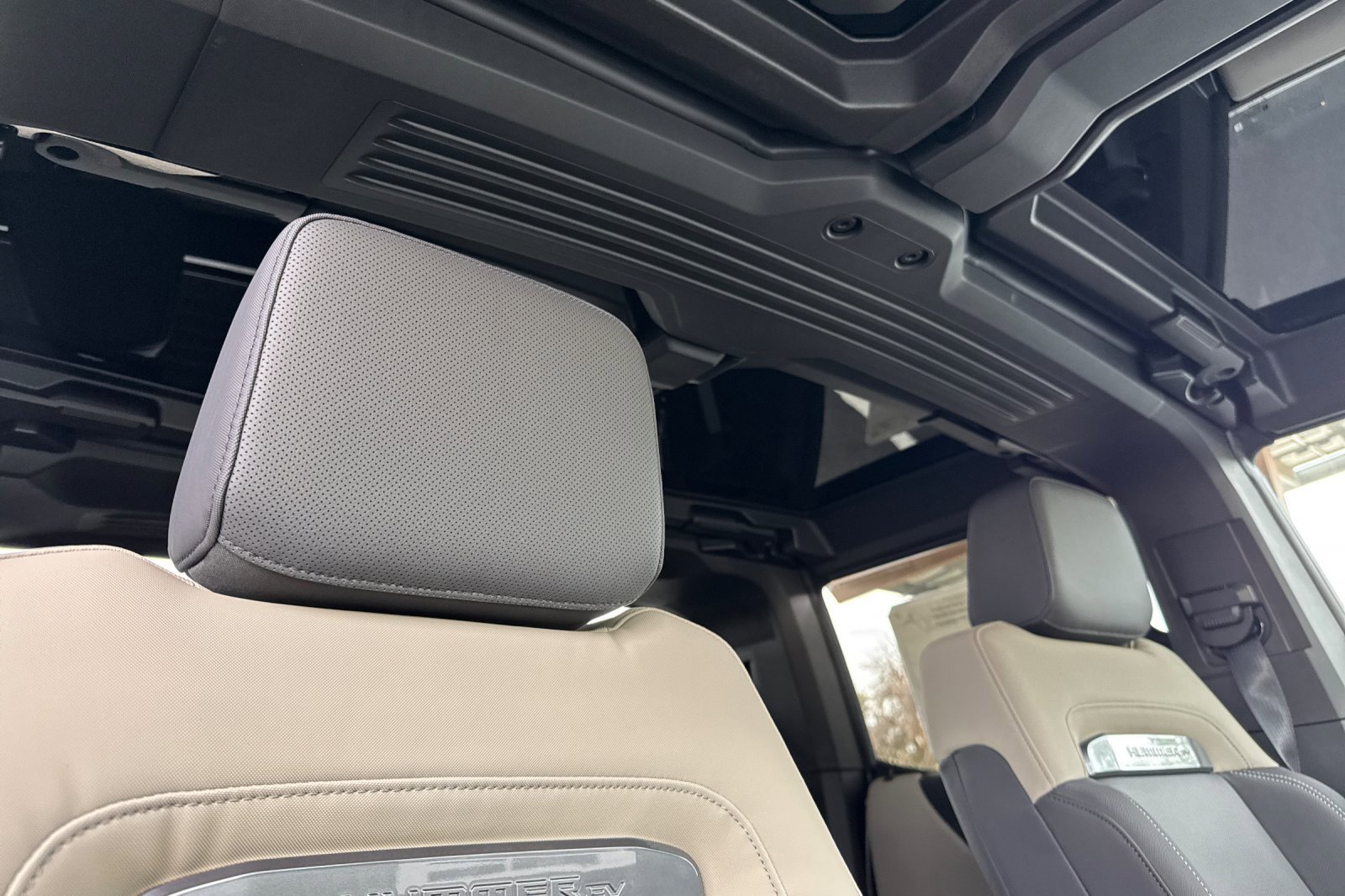 New 2026 GMC Hummer EV 4x4 Crew Cab image 17