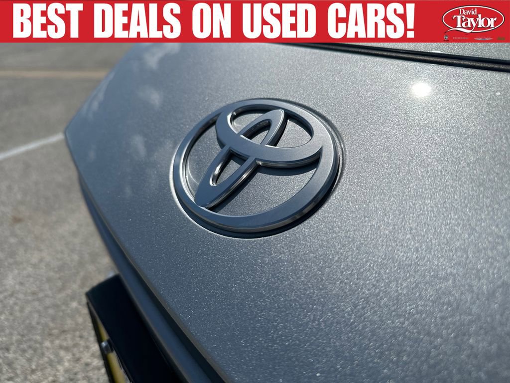 Used 2025 Toyota Camry LE FWD image 43