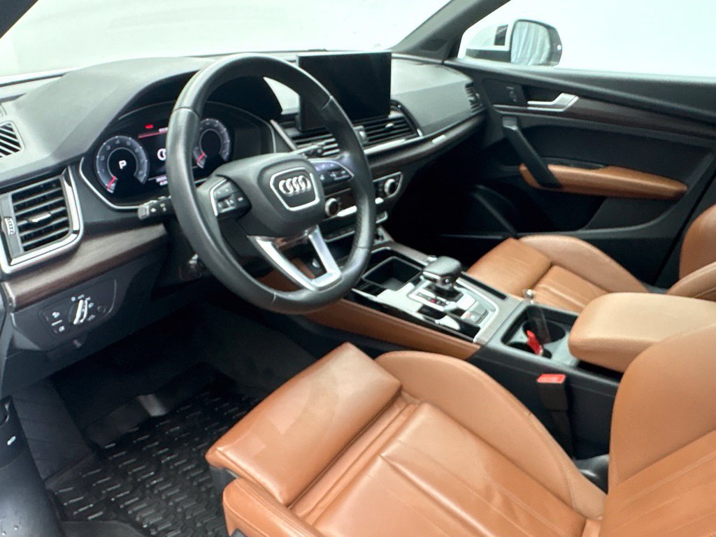 Certified 2024 Audi Q5 2.0T Premium Plus w/ Premium Plus Package AWD/4WD image 9