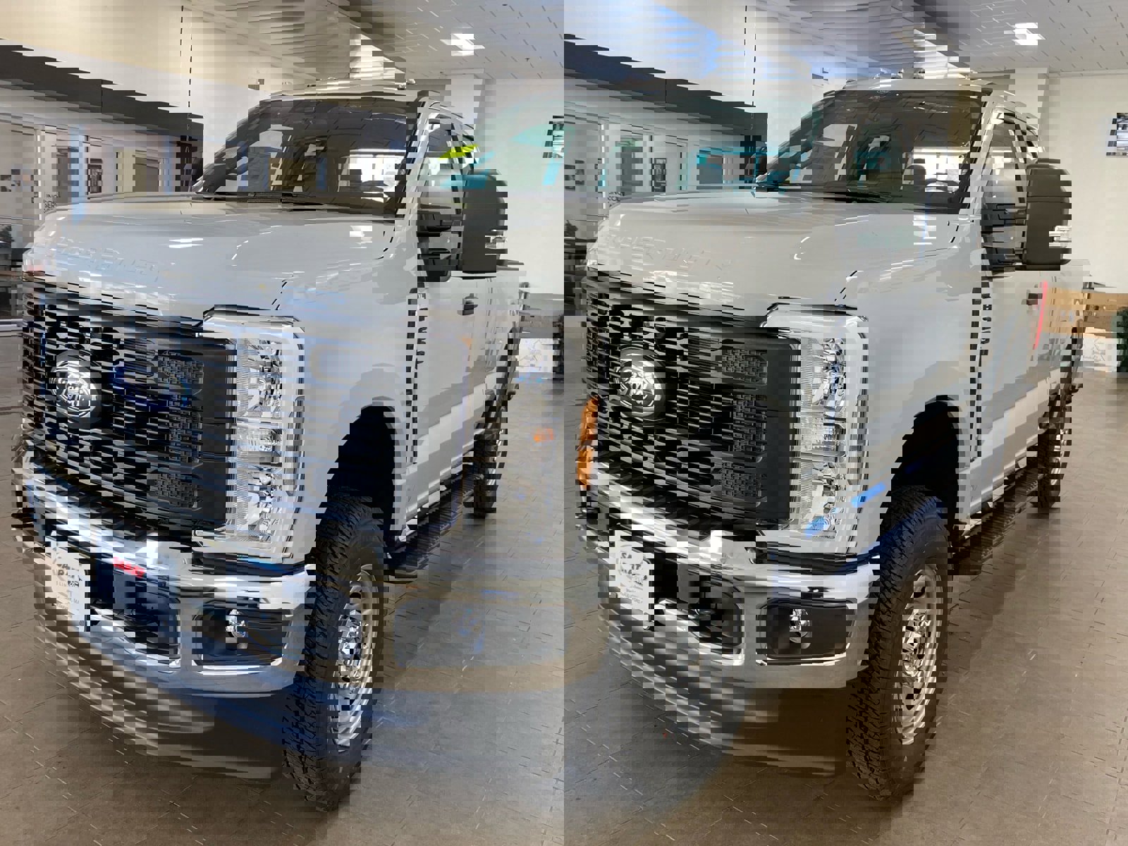 New 2026 Ford F250 XL w/ XL Chrome Package image 4