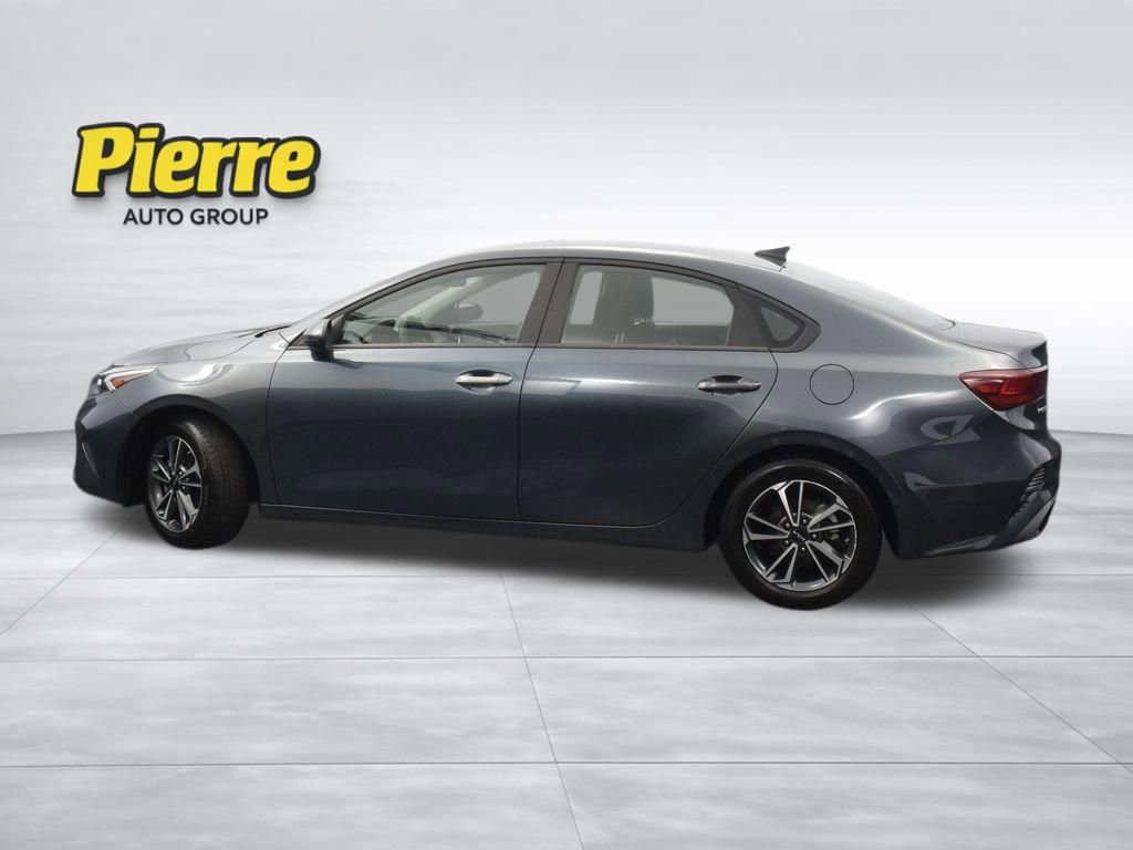 Used 2023 Kia Forte LXS image 5