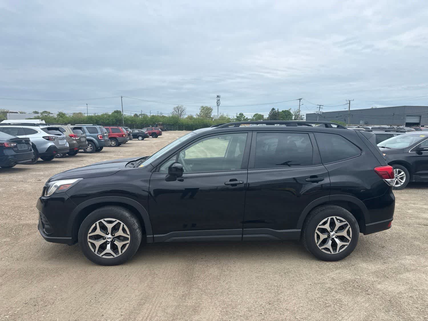 Used 2023 Subaru Forester Premium AWD/4WD image 12