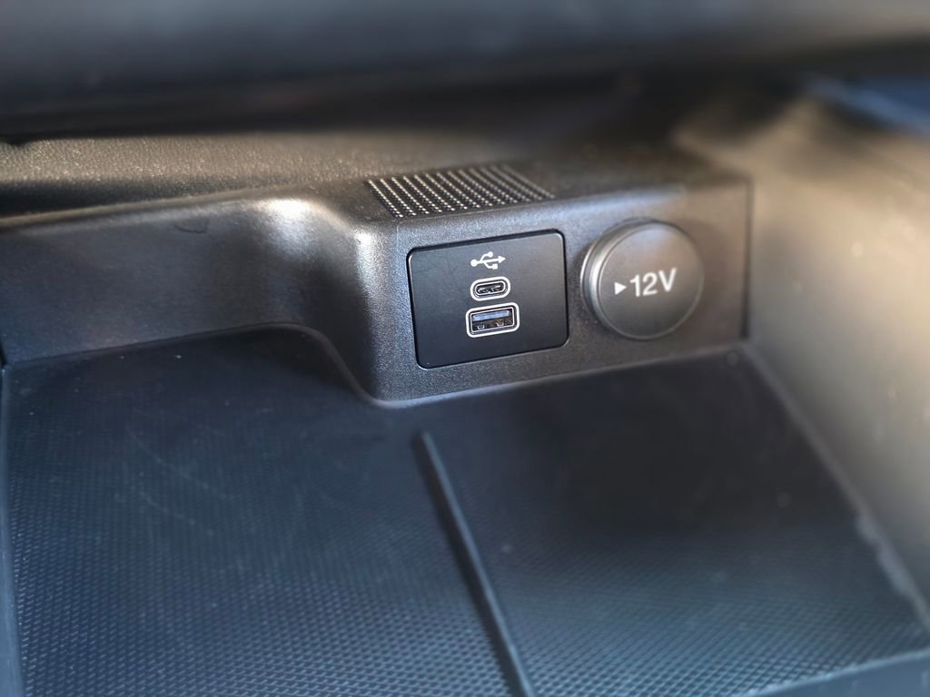 Used 2025 Ford Escape ST-Line image 29