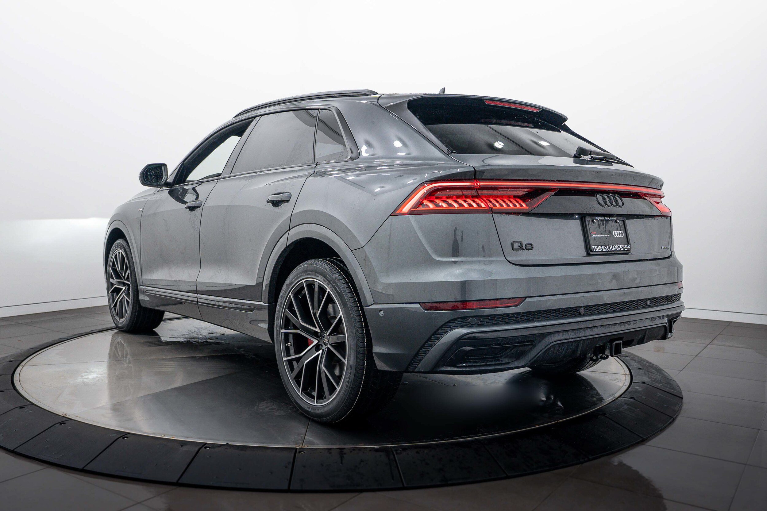 Certified 2023 Audi Q8 Prestige w/ Prestige Package AWD/4WD image 5