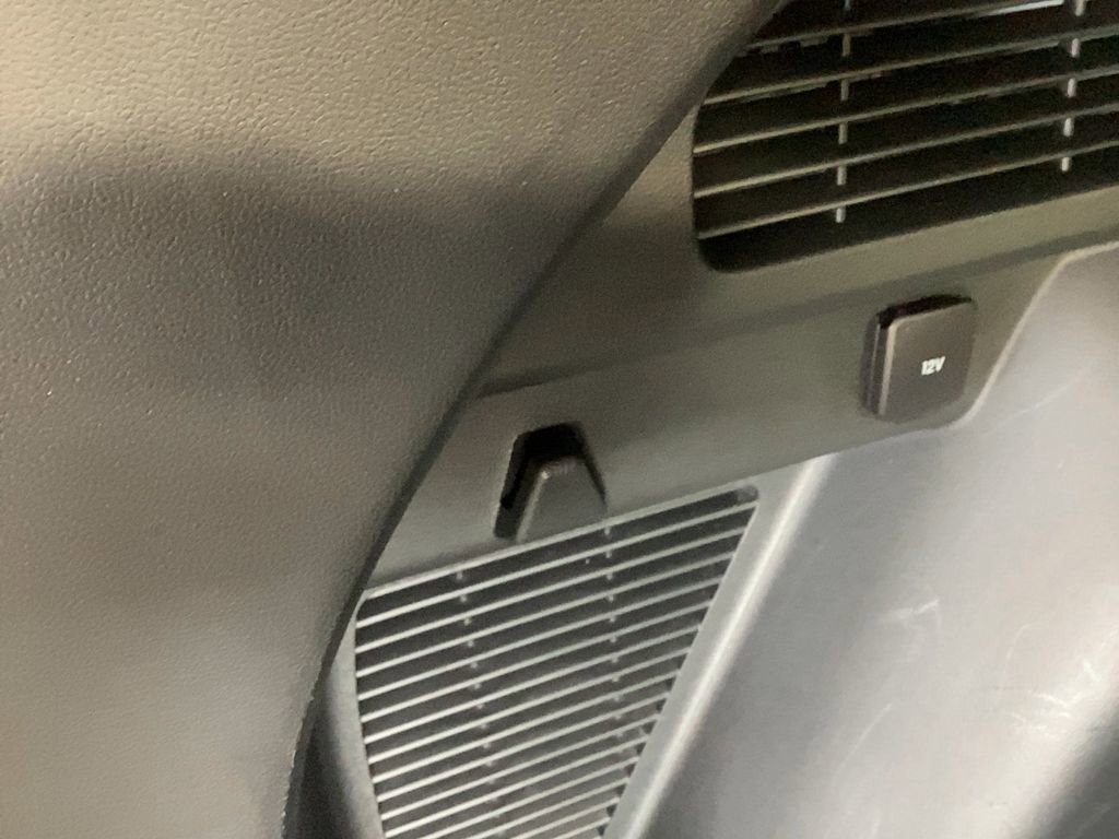 Used 2020 Ford Escape SE Sport image 30