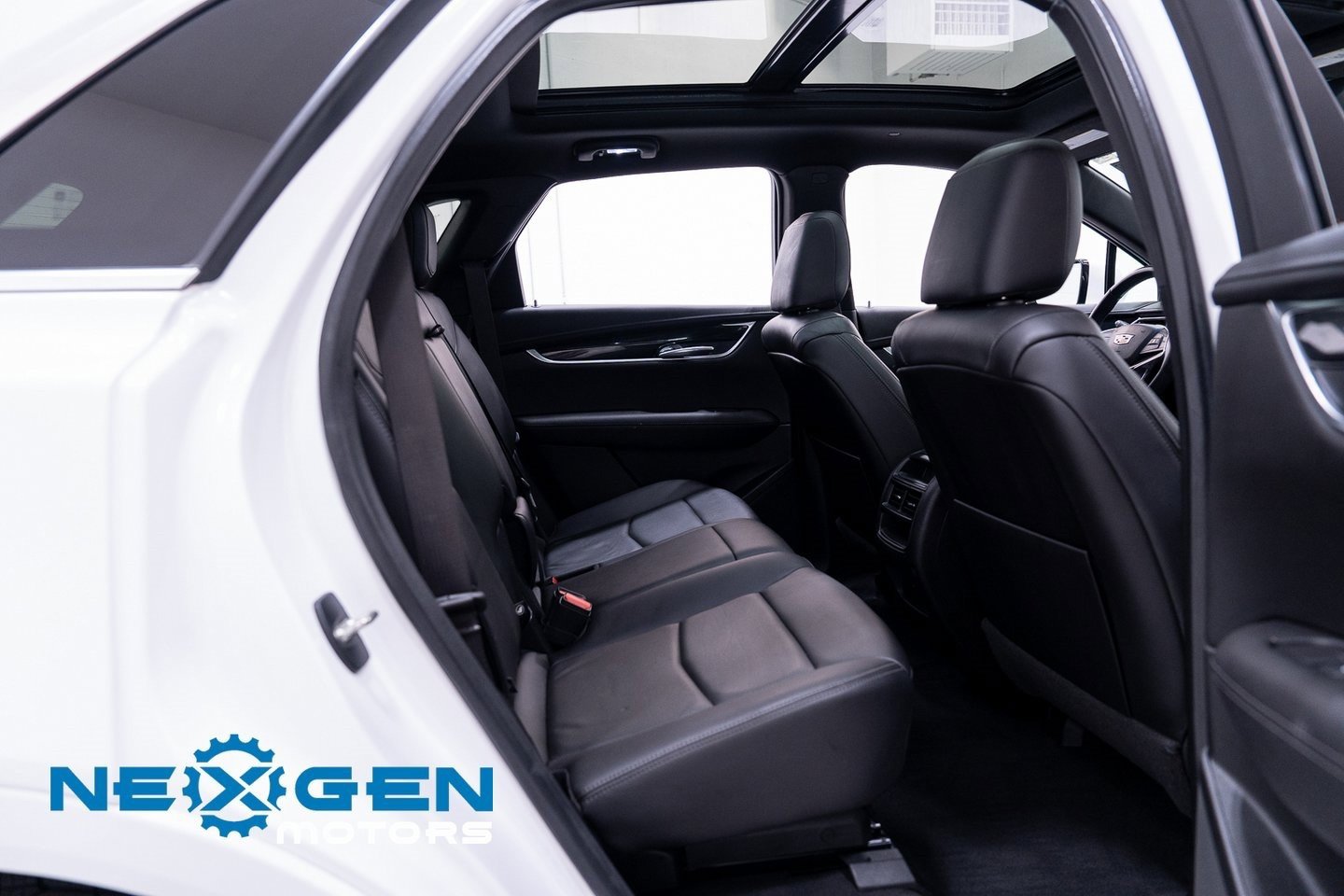 Used 2021 Cadillac XT5 Premium Luxury image 47