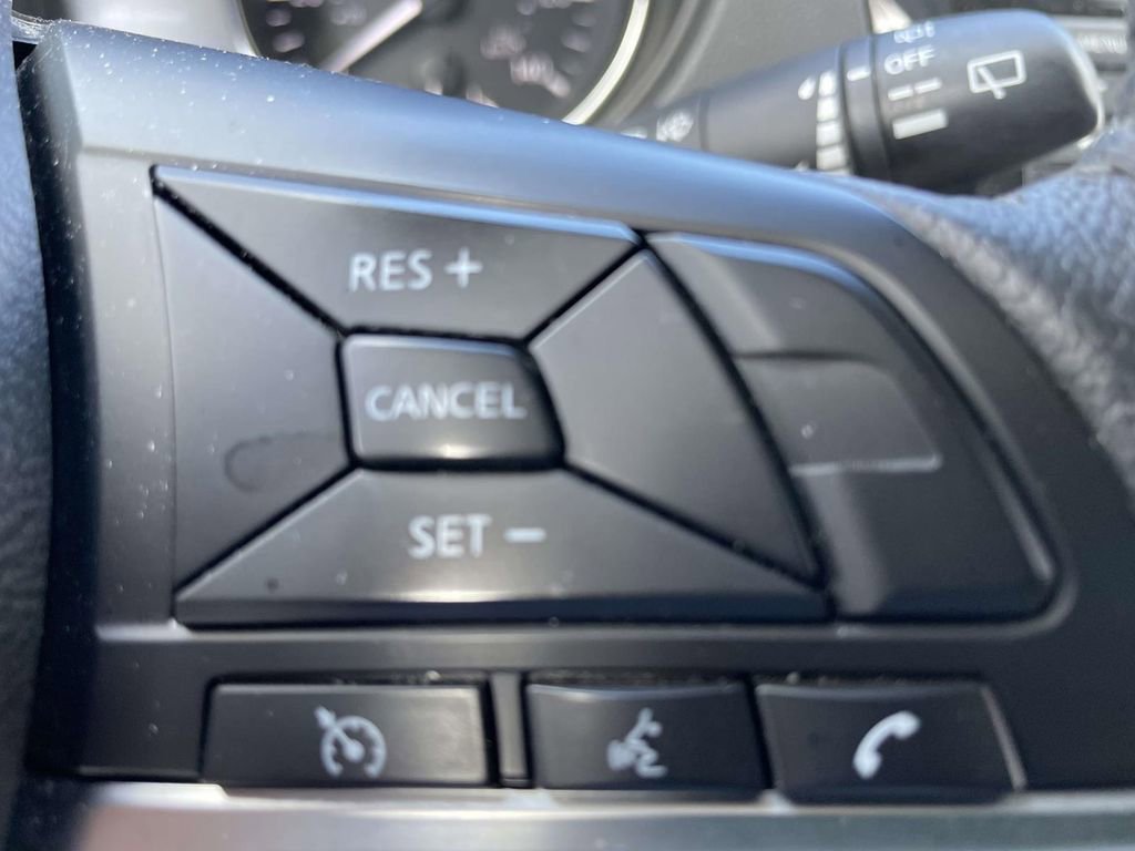 Used 2019 Nissan Rogue S w/ Special Edition Package image 37