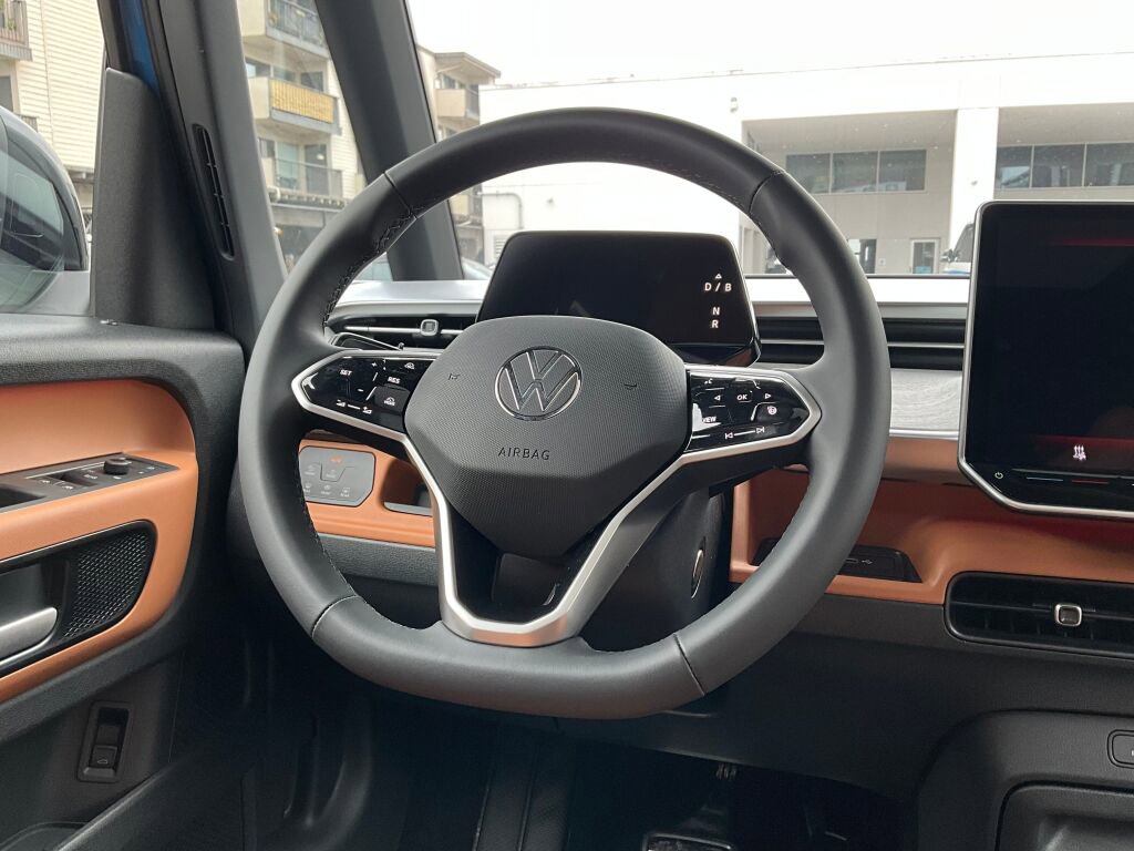 New 2025 Volkswagen ID. Buzz Pro S Plus image 21