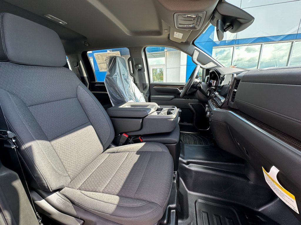 New 2026 Chevrolet Silverado 3500 LT w/ All Star Edition image 7