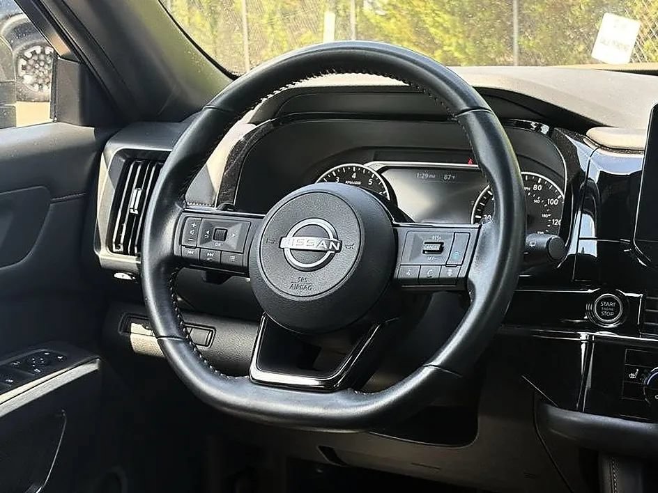 Used 2023 Nissan Pathfinder Rock Creek AWD/4WD image 39