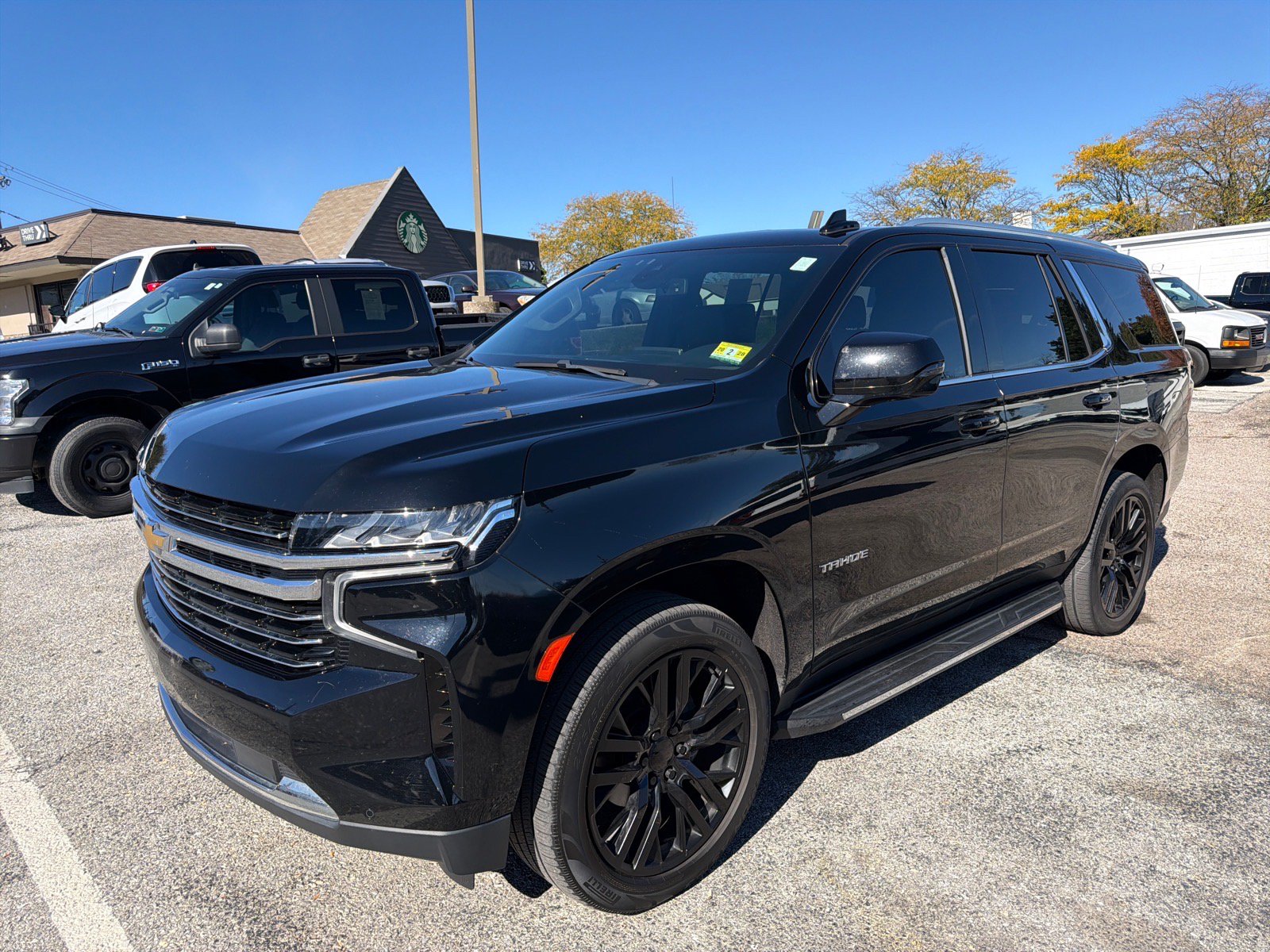 Used 2021 Chevrolet Tahoe LT w/ LT Signature Package AWD/4WD image 1