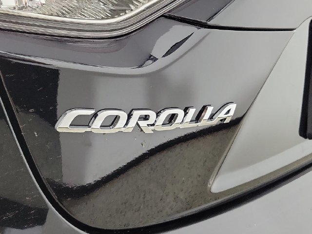 Used 2026 Toyota Corolla LE FWD image 9