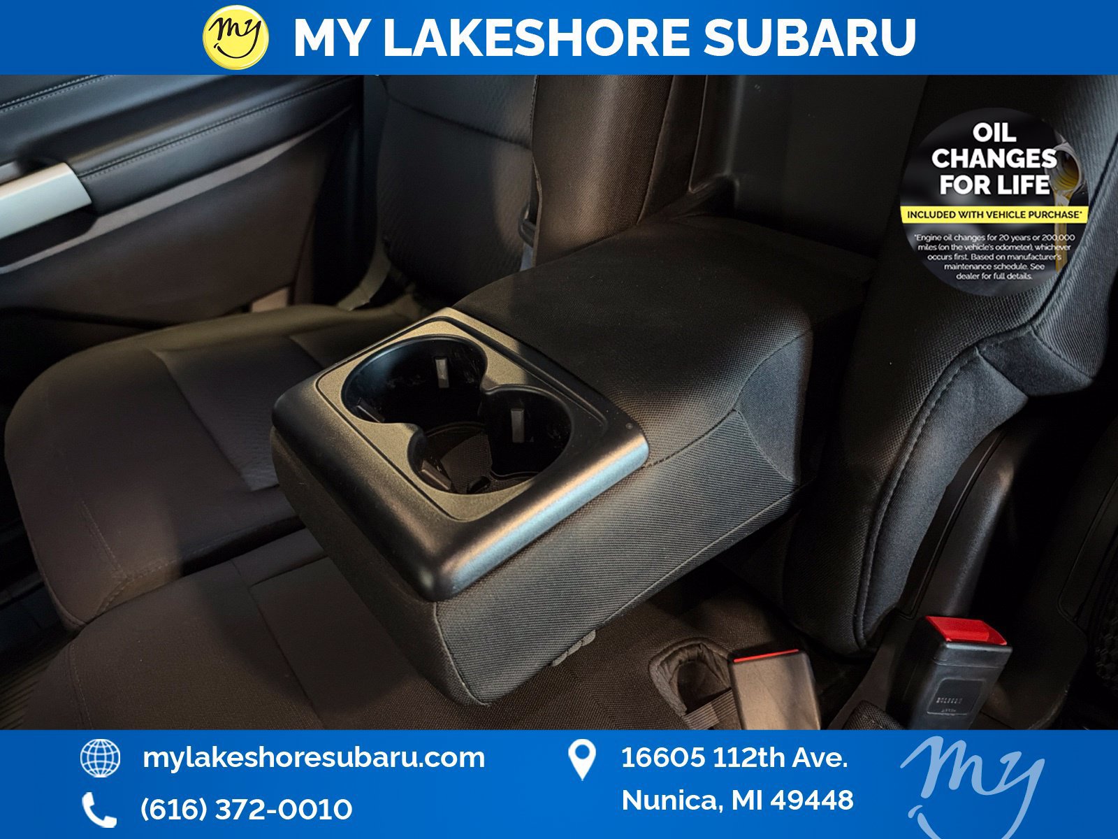 Used 2022 Ford Explorer XLT AWD/4WD image 23