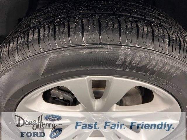 Used 2015 Chrysler 200 Limited image 20