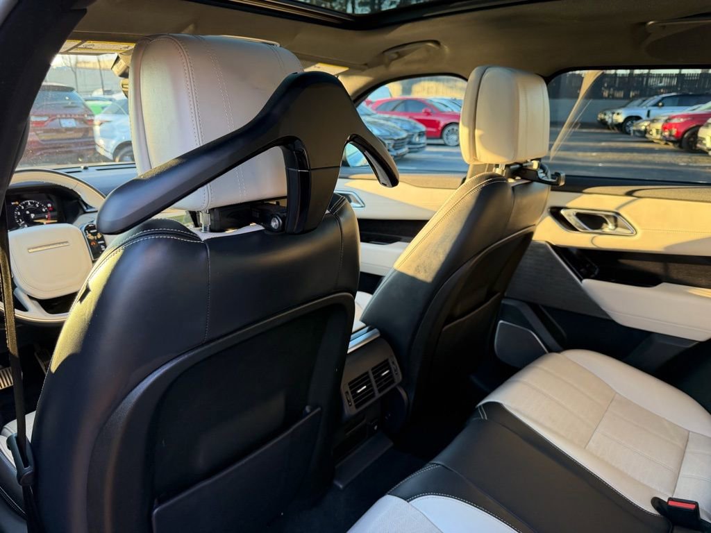 Used 2020 Land Rover Range Rover Velar R-Dynamic HSE image 23