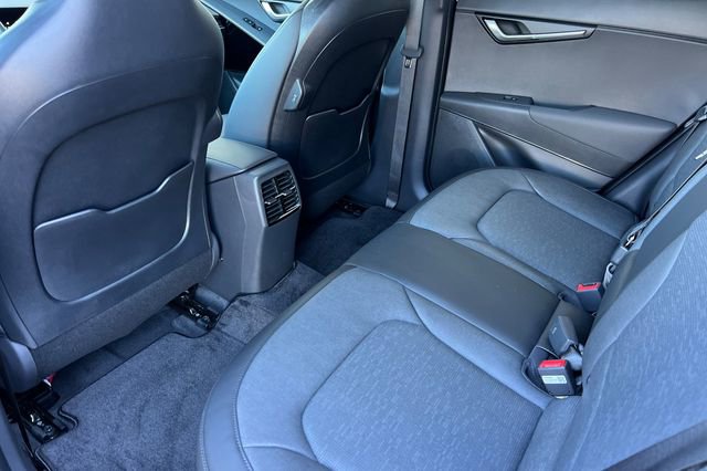 Used 2025 Kia Niro Wave image 16