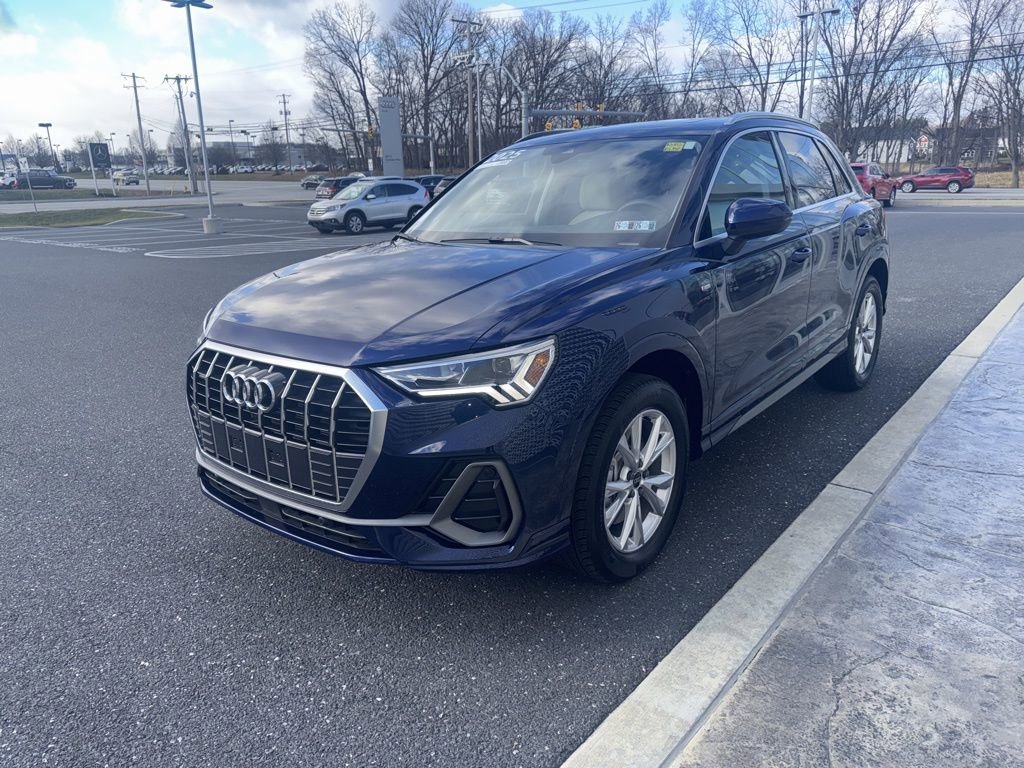 Certified 2025 Audi Q3 2.0T Premium Plus w/ Premium Plus Package AWD/4WD image 31