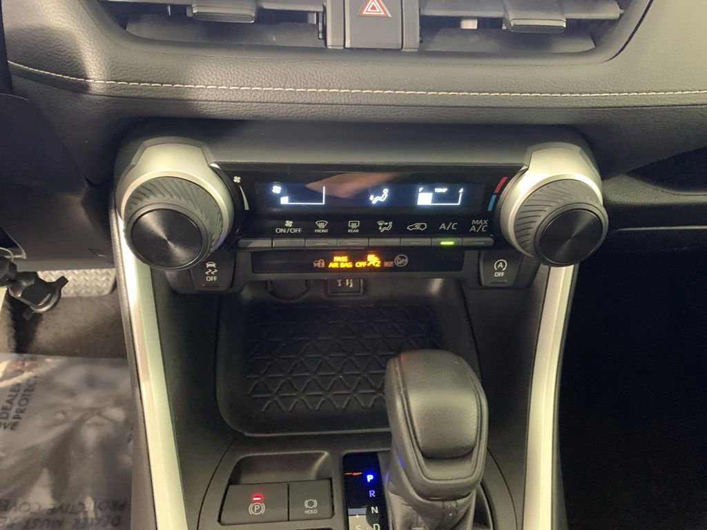 Used 2024 Toyota RAV4 LE image 24