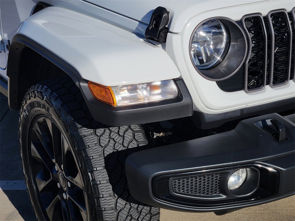 Used 2024 Jeep Gladiator Sport image 10