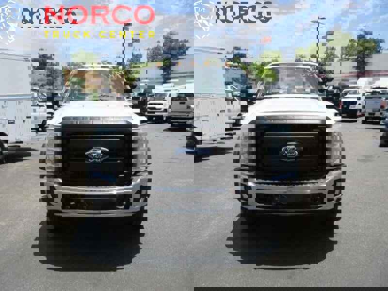 Used 2011 Ford F450 XL w/ XL Decor Group image 5