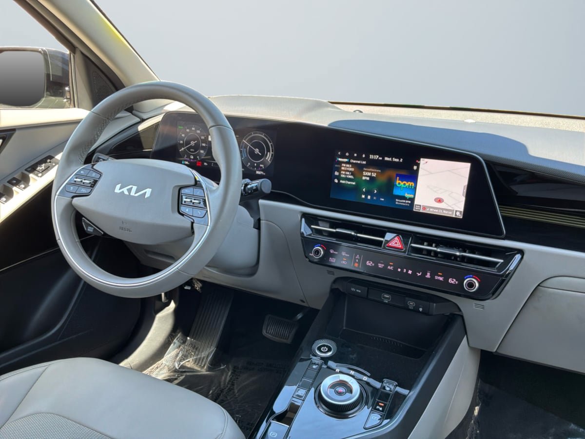 Used 2023 Kia Niro Wind FWD image 14