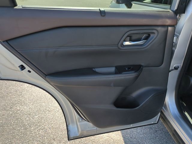 Used 2023 Nissan Rogue SV w/ SV Premium Package FWD image 26