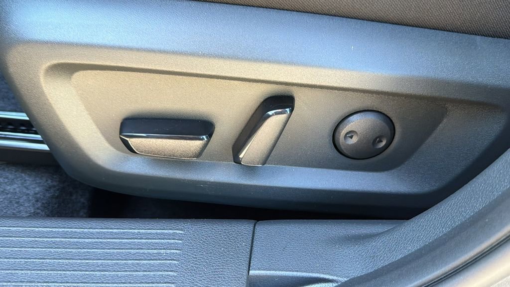 New 2026 Nissan Rogue SV image 15