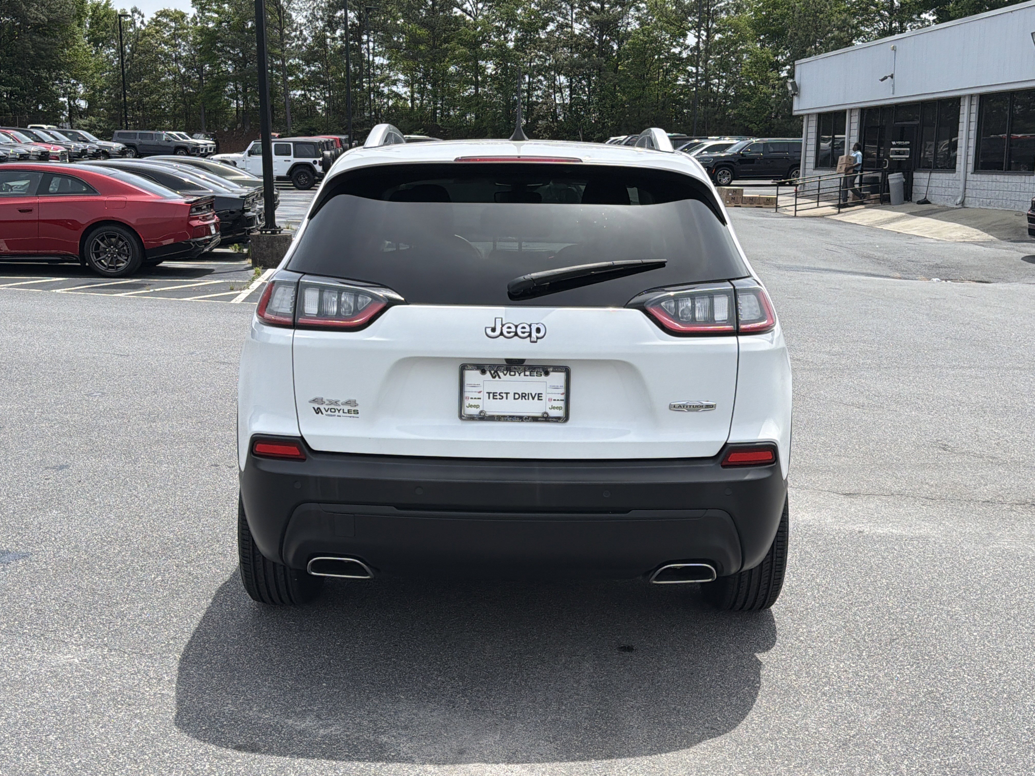 Used 2021 Jeep Cherokee Latitude Lux w/ Comfort/Convenience Group AWD/4WD image 7