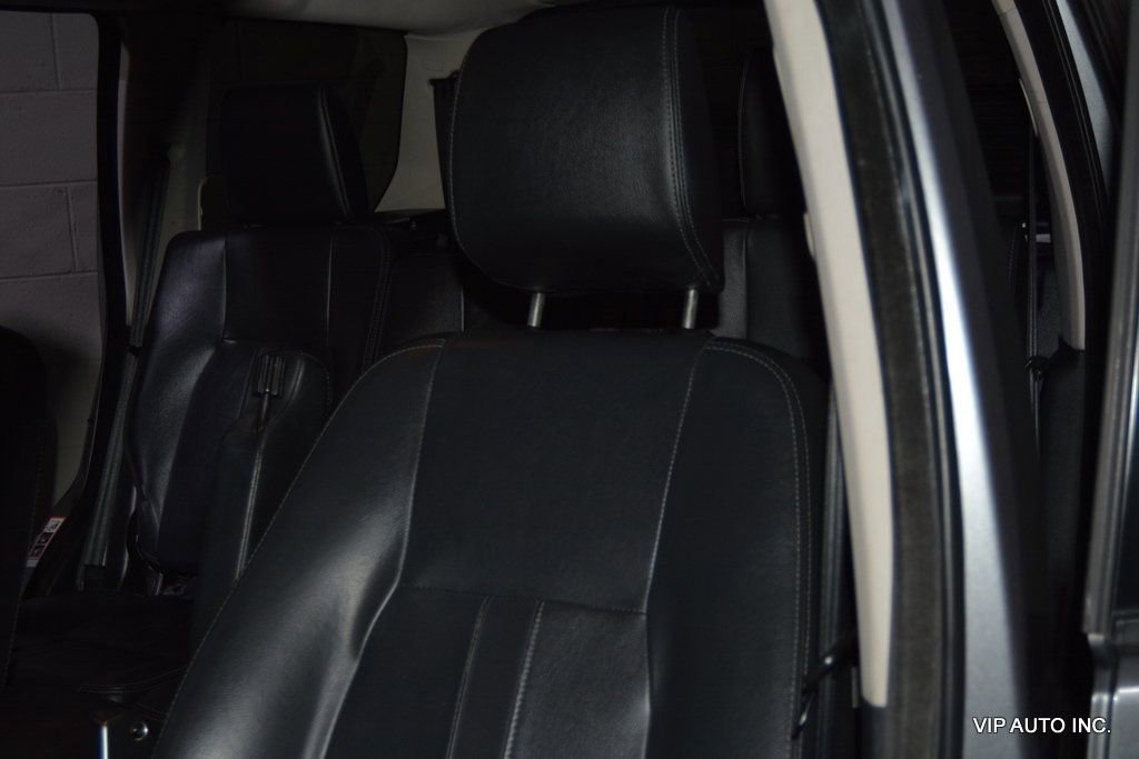 Used 2015 Land Rover LR4 HSE image 13