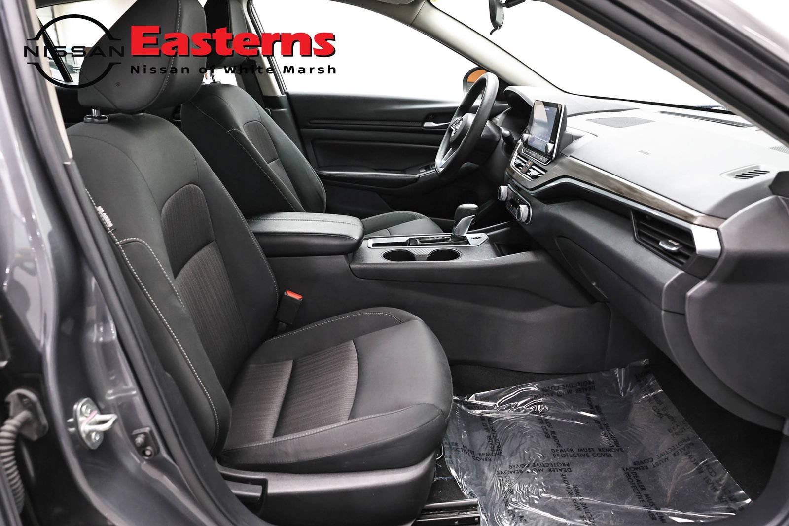 Used 2025 Nissan Altima 2.5 SV FWD image 23